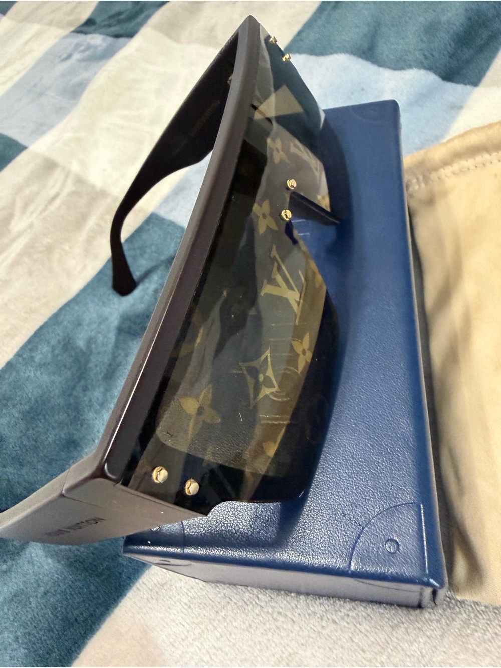 Louis Vuitton Shield Sunglasses Monogram Lens Z1671E Black/Gold w/Receipt